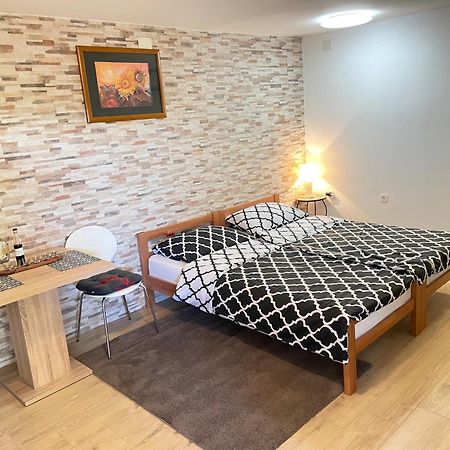 Apartment Mika Póla Kültér fotó