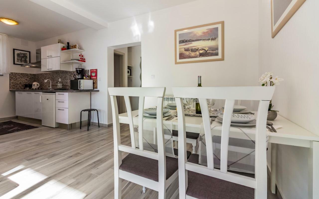 Apartment Mika Póla Kültér fotó